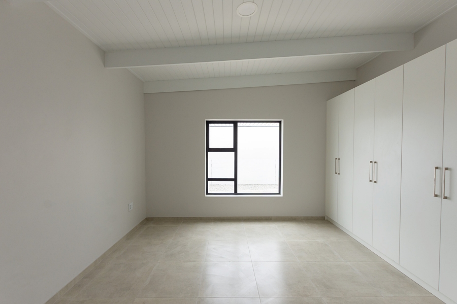 2 Bedroom Property for Sale in Brittania Beach Estate Western Cape